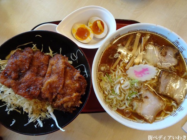 会津若松のソースカツ丼と中華そばラーメンのめでたいや2