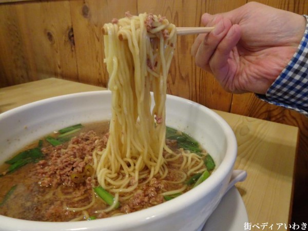 福島県郡山で辛い旨い台湾ラーメンのお店「味世」3