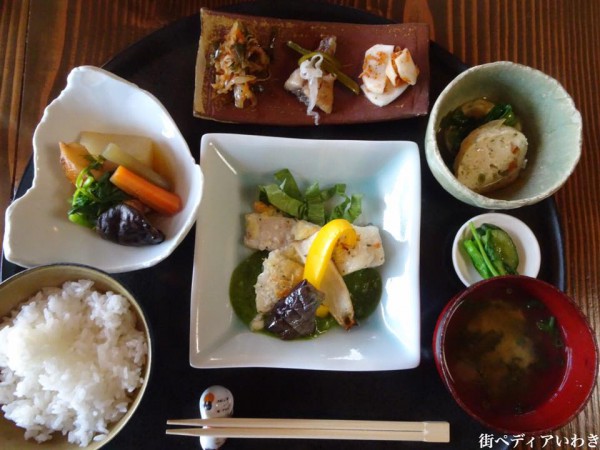 福島県いわき市ランチも豪華な懐石料理のお店茶房ととさん10