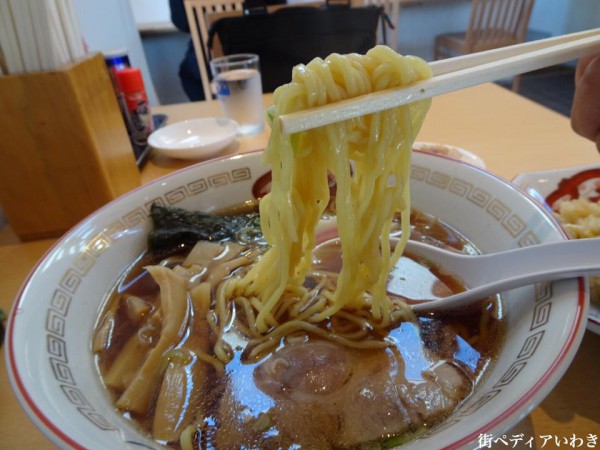 福島県いわき市久ノ浜の定食屋「からすや食堂」のラーメンと餃子とチャーハンをご紹介7