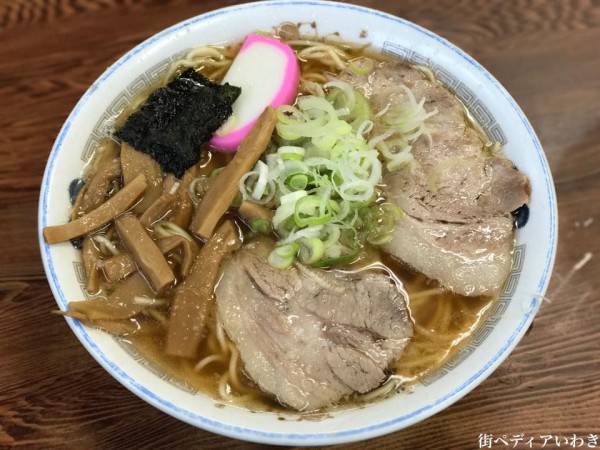 チーナン食堂の人気のラーメンそしてチャーハン(福島県いわき市小名浜)4