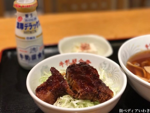 会津若松のソースカツ丼とラーメンで有名な牛乳屋食堂2