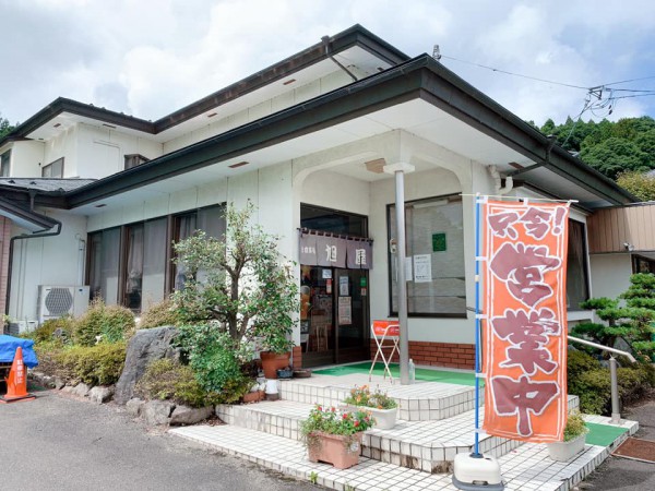 福島県塙町のお食事処旭屋でランチを食べてきました。ラーメンや丼物や定食やお酒も楽しめます-200902-5